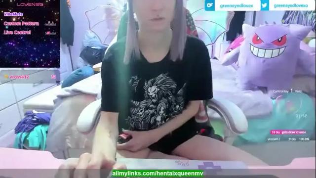 Image 4 of greeneyedlovexo Stream on Chaturbate on 22 days ago