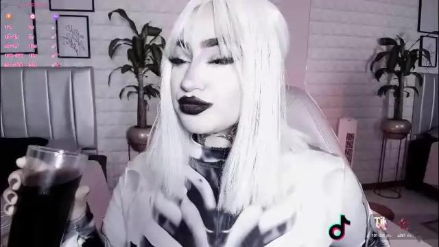 Thumbnail 1, greennbella's Stream at Chaturbate, 1 month ago