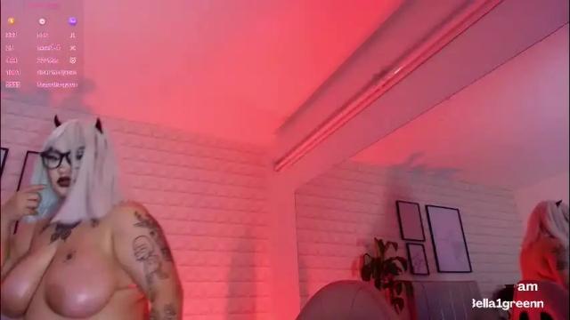 Image 8 of greennbella Stream on Chaturbate on 1 month ago