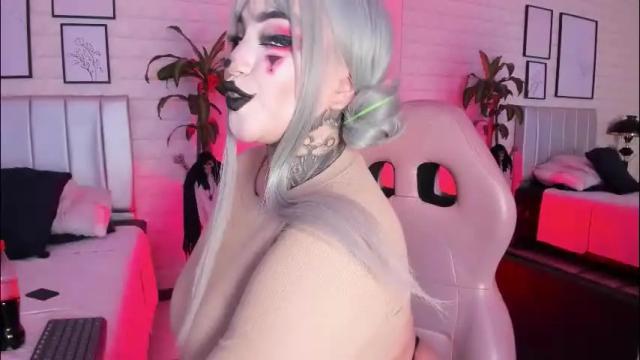 Image 12 of greennbella Stream on Chaturbate on 21 days ago