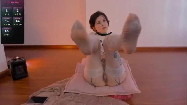 Image 3 of greenwine_gh Stream on Chaturbate on 2 months ago