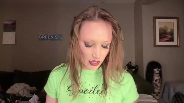 Image 8 of greenxxxqueen Stream on Chaturbate on 1 month ago