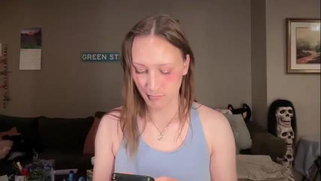 Image 10 of greenxxxqueen Stream on Chaturbate on 1 month ago