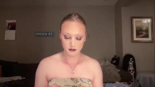 Image 6 of greenxxxqueen Stream on Chaturbate on 12 days ago