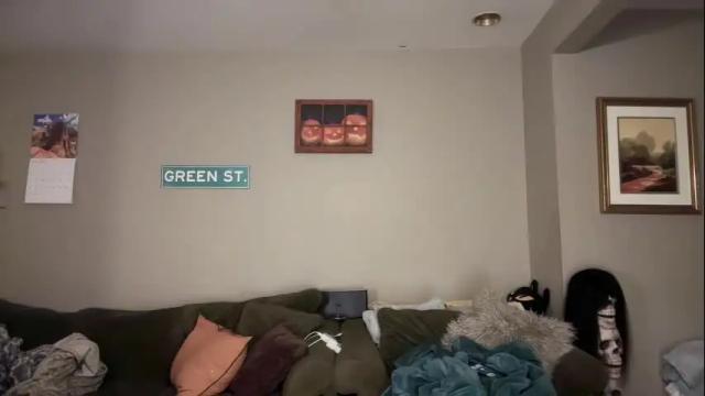 Image 3 of greenxxxqueen Stream on Chaturbate on 15 days ago