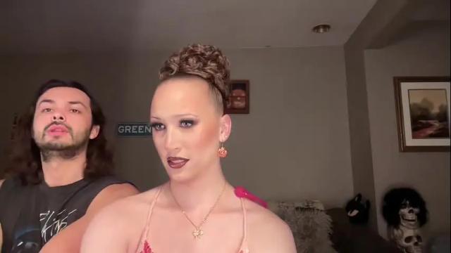 Image 6 of greenxxxqueen Stream on Chaturbate on 2 months ago
