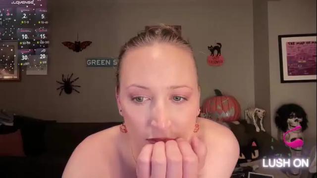 Image 12 of greenxxxqueen Stream on Chaturbate on 1 month ago