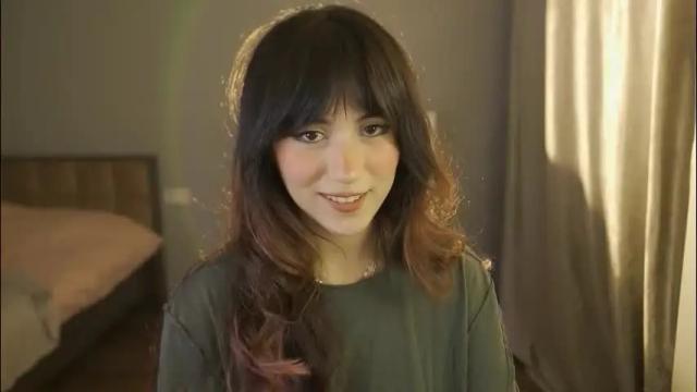 Image 2 of greeny_mat Stream on Chaturbate on 5 months ago