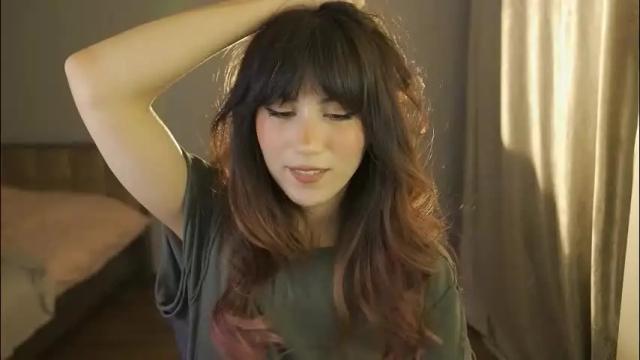 Image 3 of greeny_mat Stream on Chaturbate on 5 months ago