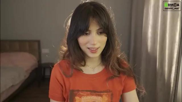 Image 2 of greeny_mat Stream on Chaturbate on 5 months ago