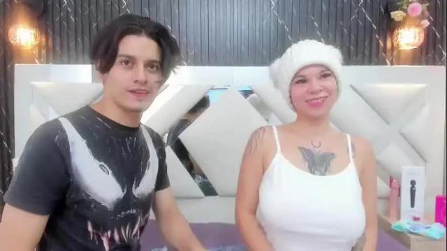 Image 6 of gremory_and_redlin69 Stream on Chaturbate on 3 months ago