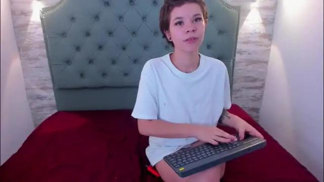 Image 10 of gremory_and_redlin69 Stream on Chaturbate on 2 months ago