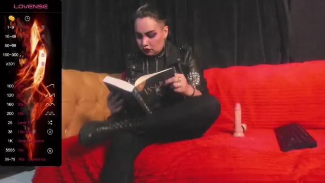 Image 4 of greta_metal_doll Stream on Chaturbate on 14 months ago