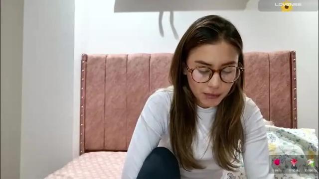 Image 7 of greta_miss Stream on Chaturbate on 1 month ago