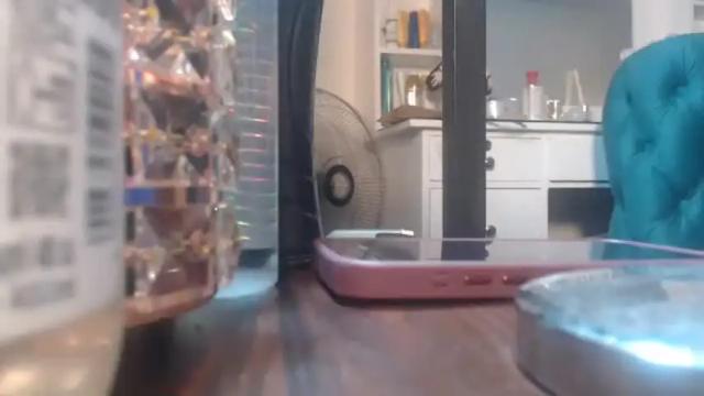 Image 3 of greta_v Stream on Chaturbate on 1 month ago