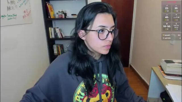 Image 12 of gretagat Stream on Chaturbate on 4 months ago