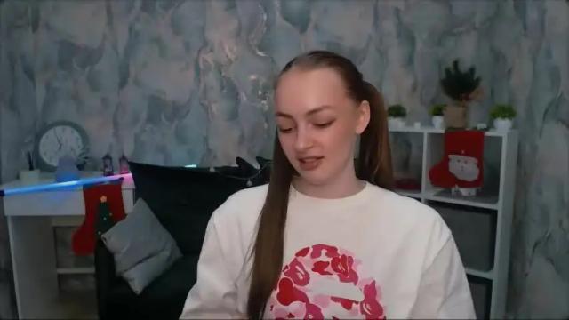 Image 3 of greymadison Stream on Chaturbate on 17 months ago