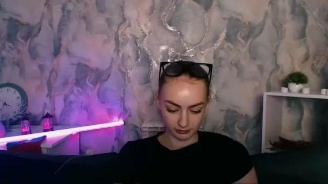 Image 10 of greymadison Stream on Chaturbate on 16 months ago