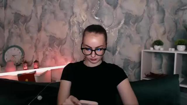 Image 2 of greymadison Stream on Chaturbate on 16 months ago