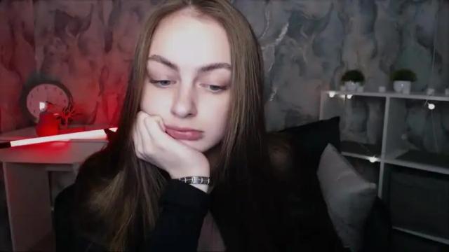 Image 3 of greymadison Stream on Chaturbate on 16 months ago