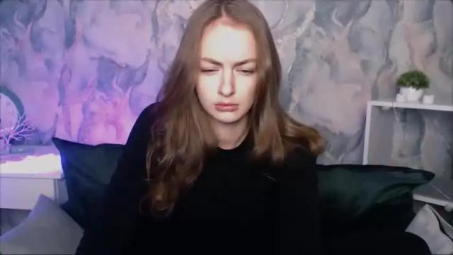 Image 2 of greymadison Stream on Chaturbate on 16 months ago