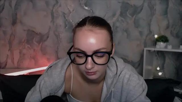 Image 12 of greymadison Stream on Chaturbate on 16 months ago