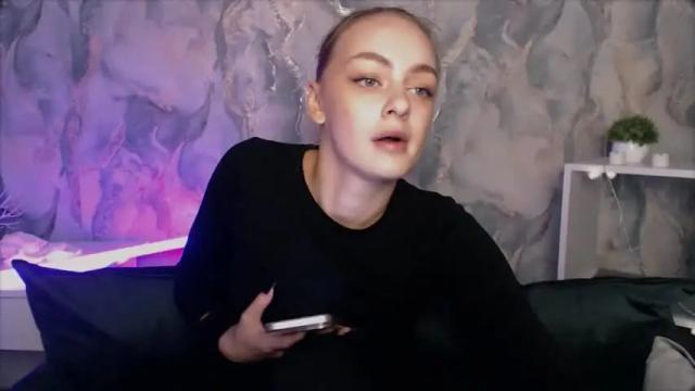 Image 2 of greymadison Stream on Chaturbate on 16 months ago