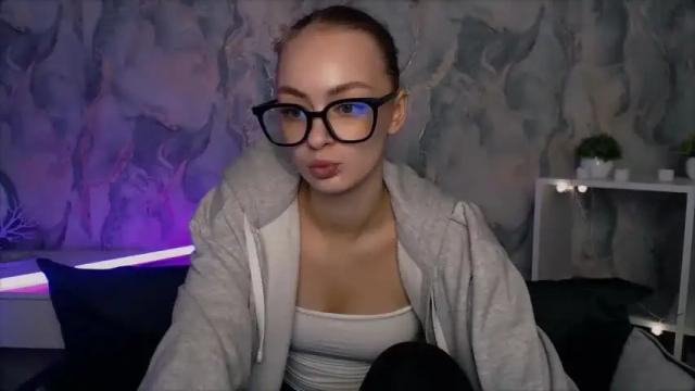 Image 4 of greymadison Stream on Chaturbate on 16 months ago