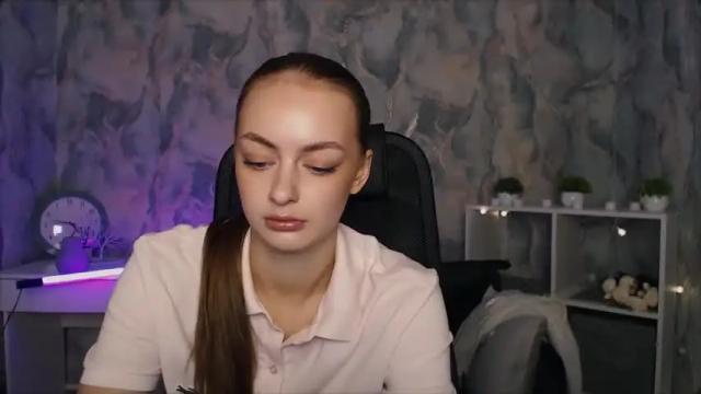 Image 10 of greymadison Stream on Chaturbate on 16 months ago