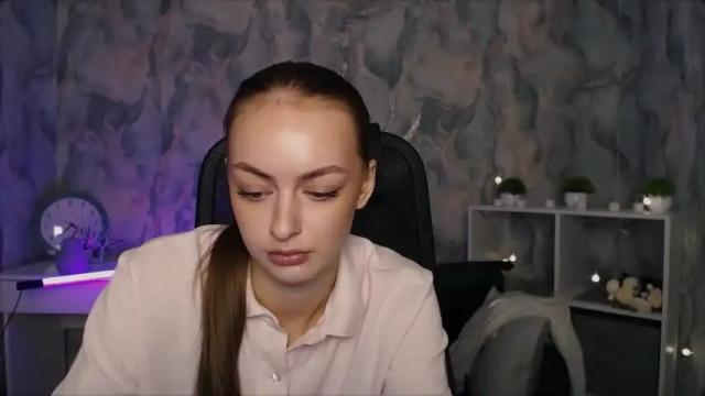 Image 12 of greymadison Stream on Chaturbate on 16 months ago