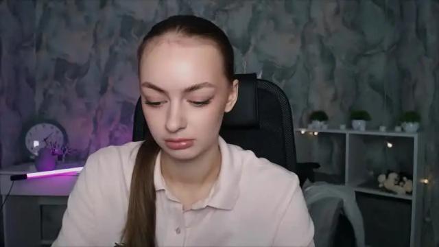 Image 6 of greymadison Stream on Chaturbate on 16 months ago