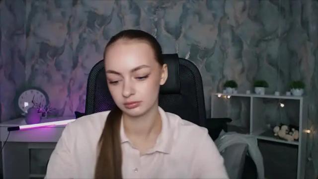 Image 7 of greymadison Stream on Chaturbate on 16 months ago
