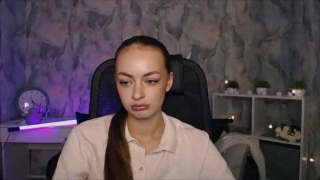 Image 8 of greymadison Stream on Chaturbate on 16 months ago
