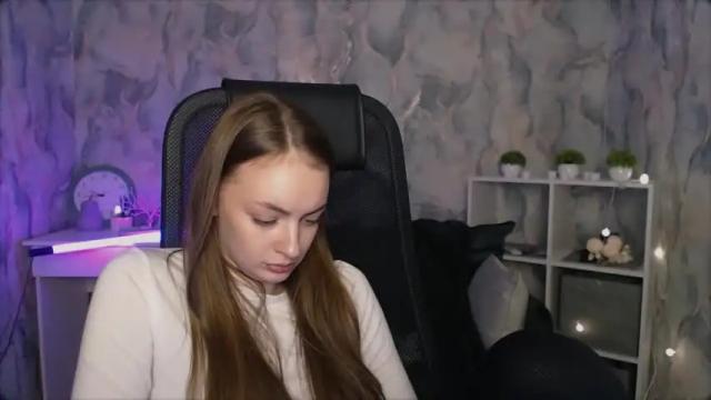Image 11 of greymadison Stream on Chaturbate on 15 months ago