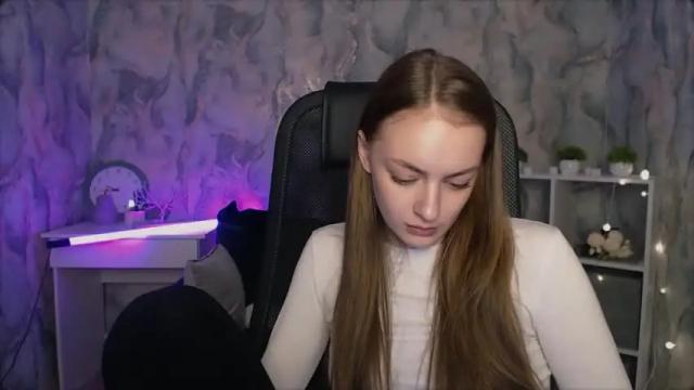 Image 4 of greymadison Stream on Chaturbate on 15 months ago