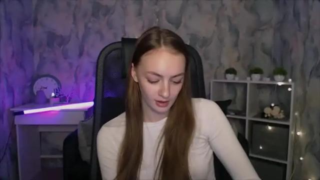Image 8 of greymadison Stream on Chaturbate on 15 months ago