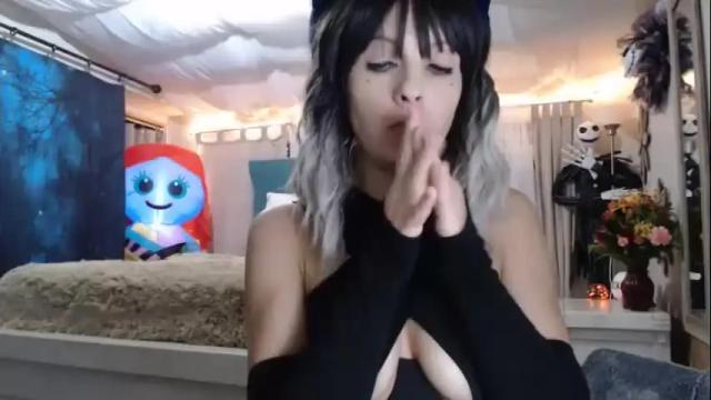 Thumbnail 1, greywildflowerxx's Stream at Chaturbate, 19 months ago