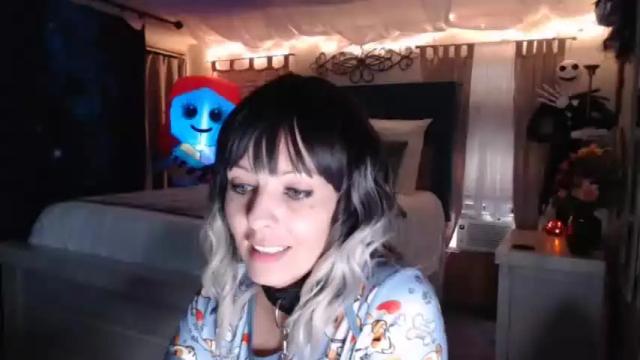 Image 4 of greywildflowerxx Stream on Chaturbate on 19 months ago