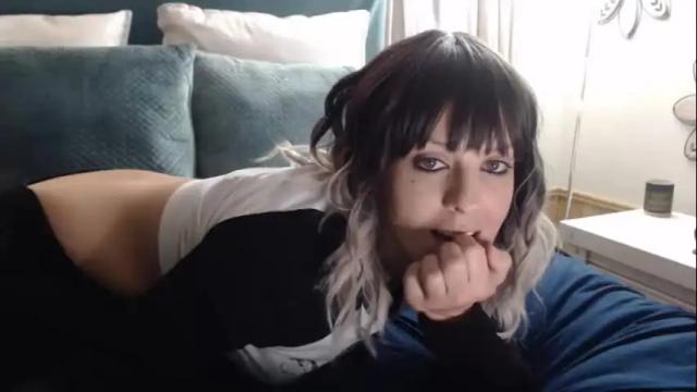Image 3 of greywildflowerxx Stream on Chaturbate on 19 months ago