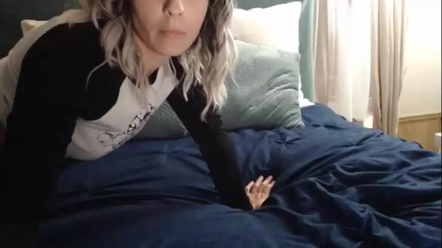 Thumbnail 3, greywildflowerxx's Stream at Chaturbate, 19 months ago