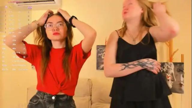 Image 8 of grinjenn Stream on Chaturbate on 2 months ago