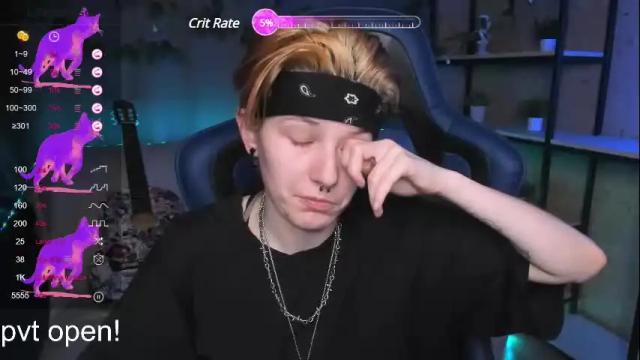 Image 2 of guitarandangel Stream on Chaturbate on 1 month ago