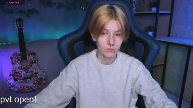 Thumbnail 1, guitarandangel's Stream at Chaturbate, 1 month ago