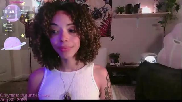 Image 12 of gunzinrose Stream on Chaturbate on 1 month ago