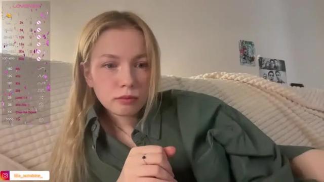 Image 11 of gwen_stasy Stream on Chaturbate on 22 months ago