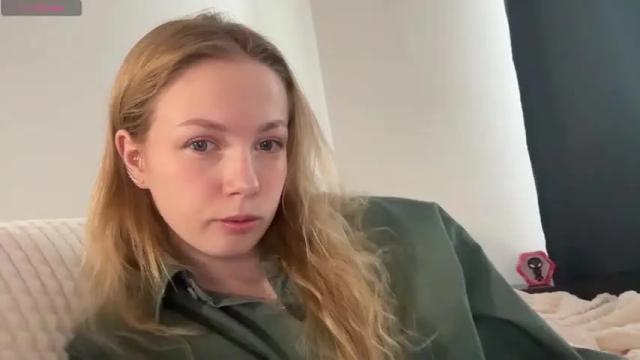 Image 7 of gwen_stasy Stream on Chaturbate on 14 months ago