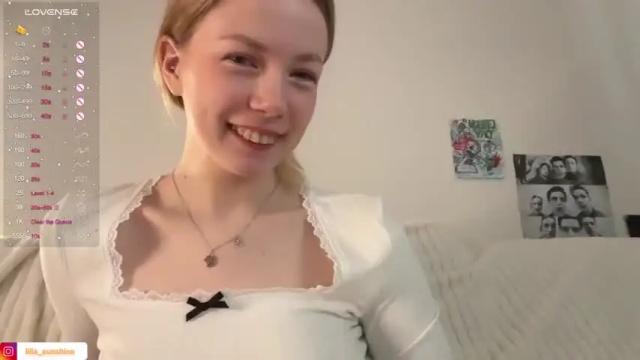 Image 10 of gwen_stasy Stream on Chaturbate on 14 months ago