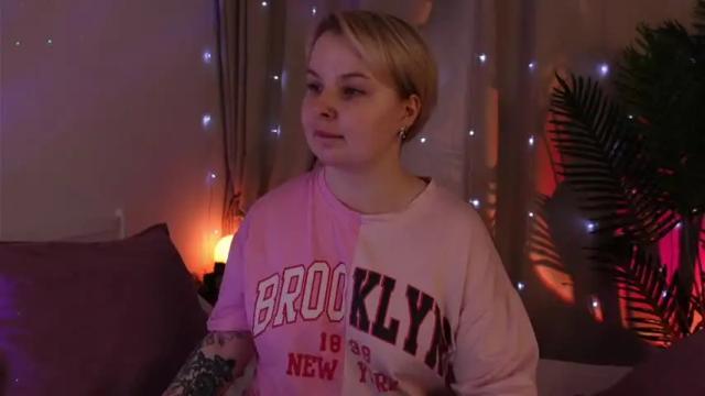 Thumbnail 3, gwenhilton's Stream at Chaturbate, 12 months ago