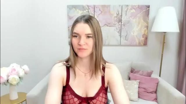 Image 4 of gwensmitt Stream on Chaturbate on 2 months ago