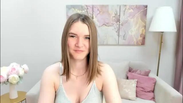 Image 8 of gwensmitt Stream on Chaturbate on 2 months ago